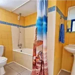 Sun Apartment *