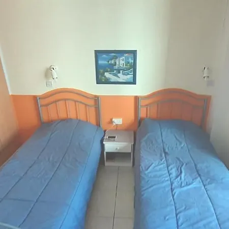 Sun Apartment *